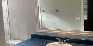 Remodeled 3 Bedroom near Moore Gallery 30