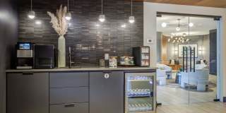 Skyrise Luxury Apartments Gallery 8