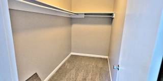 Avalon Cove Townhomes Gallery 77