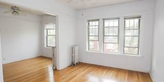 1916-34 W Winona / 5103-15 N Winchester Gallery 3