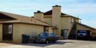 2 BEDROOM 1 BATH - UPSTAIRS UNIT Gallery 1