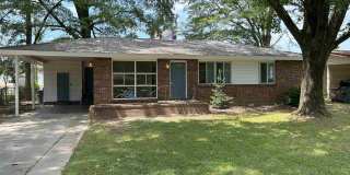 1707 Buena Vista Circle SE Gallery 1