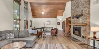 Tahoe-Inspired FULLY FURNISHED South Reno Retreat – ALL UTILITIES INCLUDED Gallery 1