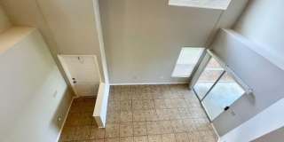 2642 Albion Avenue Gallery 47