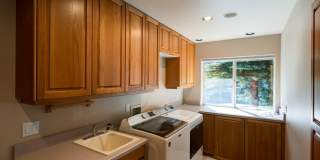 2759 NW CHAMPION CIRCLE, BEND, OR 97703 – AWBREY GLEN Gallery 37