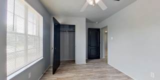 2 WEEKS FREE RENT + $1,095 + NEW STAINLESS STEEL APPLIANCES! Gallery 16