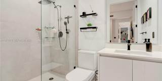 545 SW 11th St Gallery 35