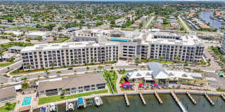 Bimini Square Gallery 24