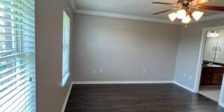 Spacious 4 Bedroom in South Crestview Gallery 20