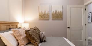 The Residence at 1555 Elm Gallery 35