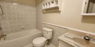 Townhome in Island Creek Subdivision Gallery 26