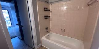2 Bedroom / 1 Full and 2 Half Bath - Gallery 8
