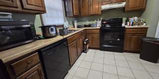 2 Bed 2.5 Bath Condo Gallery 1