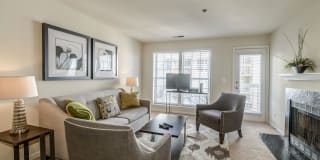 Rosslyn Heights Gallery 67