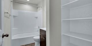 4 BR / 2 BA - 2032 SF in Seguin - Arroyo Ranch! Gallery 24