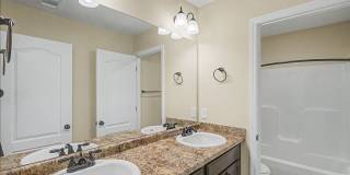 4 Bed/3.5 Bath Home in The Palms at New Hampstead Gallery 21