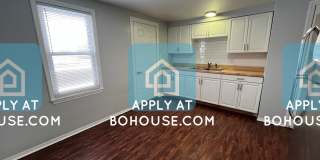 3202 McArthur Gallery 1