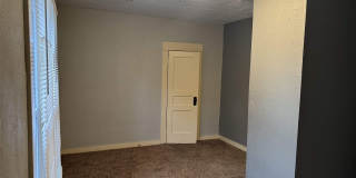 1149 E Indiana Avenue Gallery 21