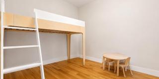 297 QUINCY Street Gallery 13