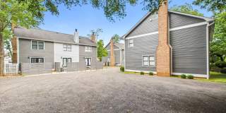 UNCG Area – Chancellors Court Townhomes. Walk to Campus and just minutes to Downtown! Gallery 30