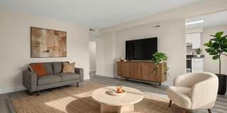 Creekside Gallery 6