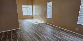 Spacious 6 bedroom , 3 bathroom home with downstairs bedroom and bath Gallery 5