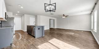 SPACIOUS 2-STORY HOME WITH MODERN COMFORTS SPACIOUS 2-STORY HOME WITH MODERN COMFORTS Gallery 10