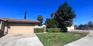 COMING SOON! Single Story 2 Bedroom Home for Rent in Valencia Gallery 1