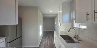 2661 Commercial Street Gallery 1