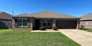 4 Bedroom Bentonville! Gallery 1
