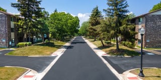 Emerald Pointe Apartments Gallery 14