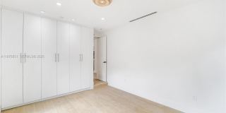 555 NE 52nd Ter Gallery 25