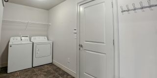 Marvelous 3 Bedroom House In Mill Creek Manor! Gallery 13