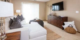 Glen Oaks by Broadmoor Gallery 15