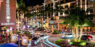 ** LUXURY MODERN ZEN RETREAT IN NAPLES PARK ** WALK TO THE BEACH **   4BR/4BA PRIVATE POOL & SPA FULLY REMODELED ** MERCATO **OFFERED FURNISHED SEASONALLY, WEEKLY OR ANNUALLY ** NO HOA PROCESS SO MOVE IN TODAY ** READY FOR A TENANT ** Gallery 86