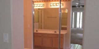 Unfurnished, 1-year long-term rental Gallery 11