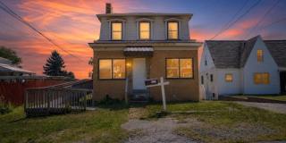 Charming 2BR Duplex in Pittsburgh Charming 2BR Duplex in Pittsburgh Gallery 1