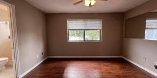 100 E Baywood Square Gallery 11