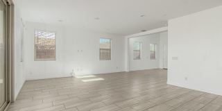 9208 W SELLS Drive Gallery 5