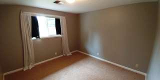 Gorgeous Home with Granite Counters and Custom Built-ins! Gallery 19