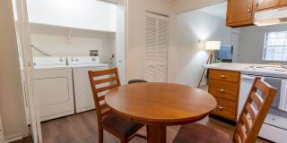 Court at Sandstone Gallery 1