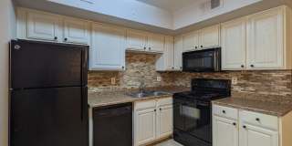 12221 W Bell Road unit: 175 Gallery 30