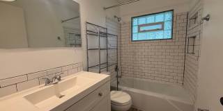 Charming 2 bedroom 1.5 bathroom home Gallery 13