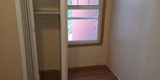 5BR/1.5BA Row Home with Backyard and Laundry Hookups Gallery 26