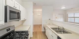 2 Bedroom 2 Bath Townhouse in Grayslake Gallery 1
