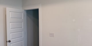 210 Lyla Lane Gallery 23