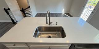 Beautiful Townhome!! Gallery 13