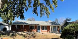 Beautiful 4 bed 2 Bath house in Aurora Gallery 1