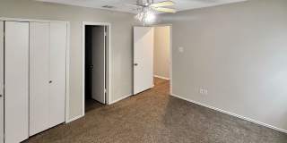 3 Bedrooms 2 Baths Gallery 12