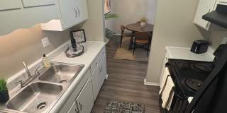 Riverbanks Retreat Gallery 7